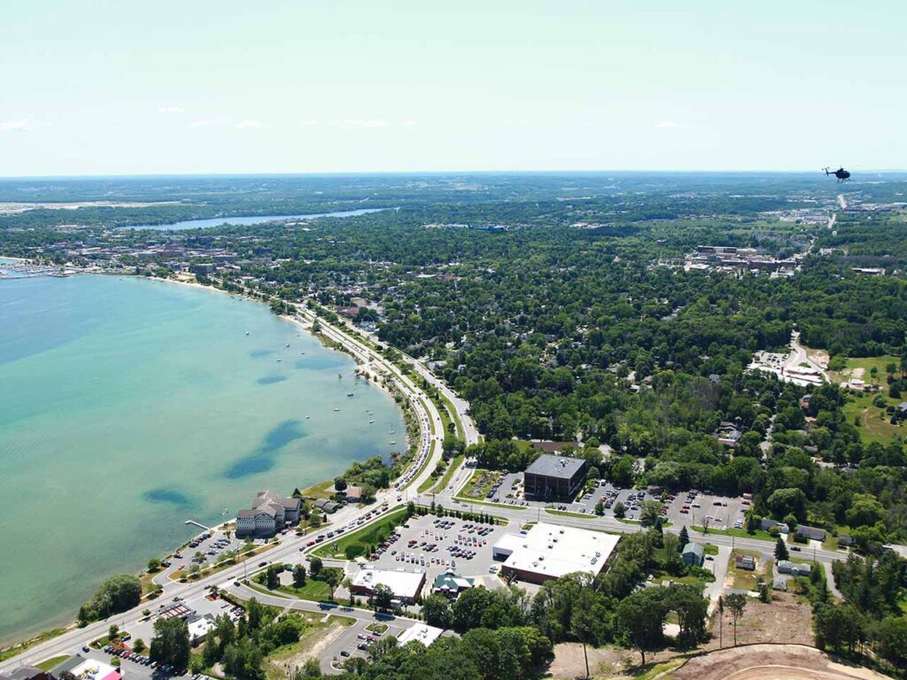 Traverse City – Helicopter rides across the U.S.